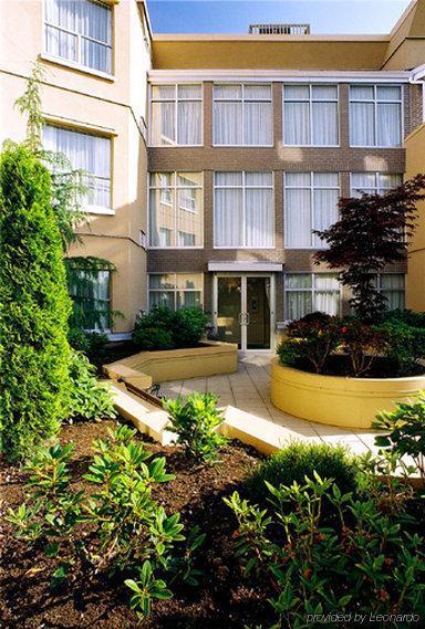 Best Western Plus Uptown Hotel Vancouver Exterior photo