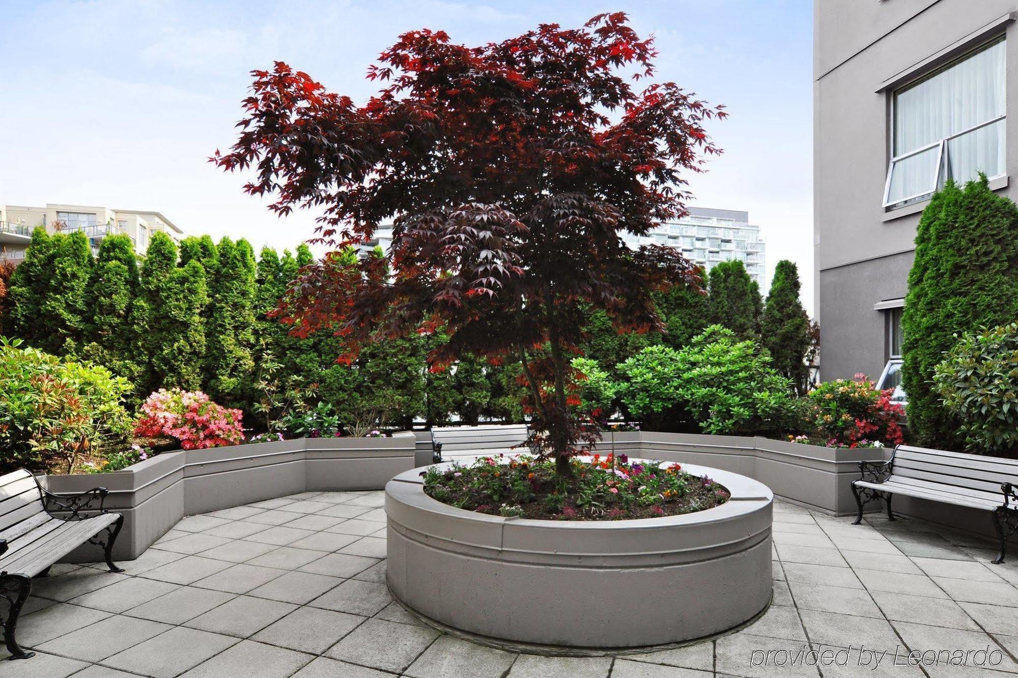 Best Western Plus Uptown Hotel Vancouver Exterior photo