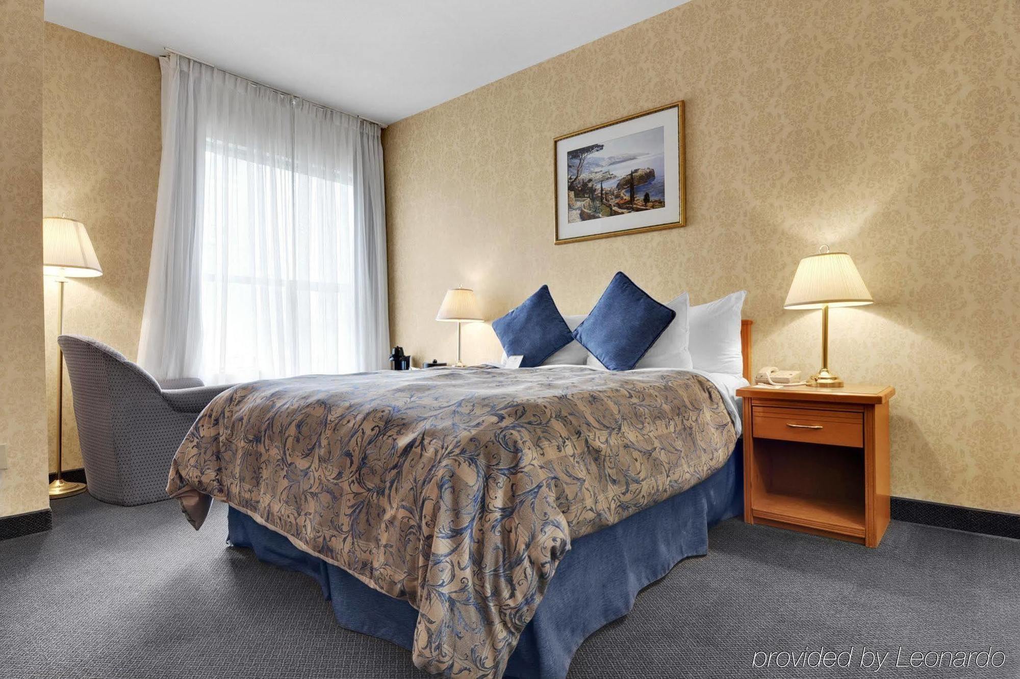 Best Western Plus Uptown Hotel Vancouver Exterior photo