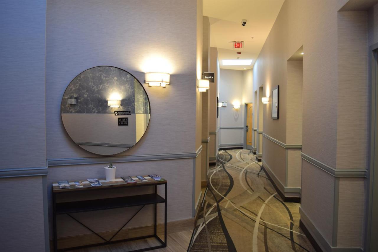Best Western Plus Uptown Hotel Vancouver Exterior photo